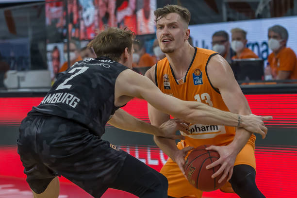 到对詹姆斯 到对詹姆斯