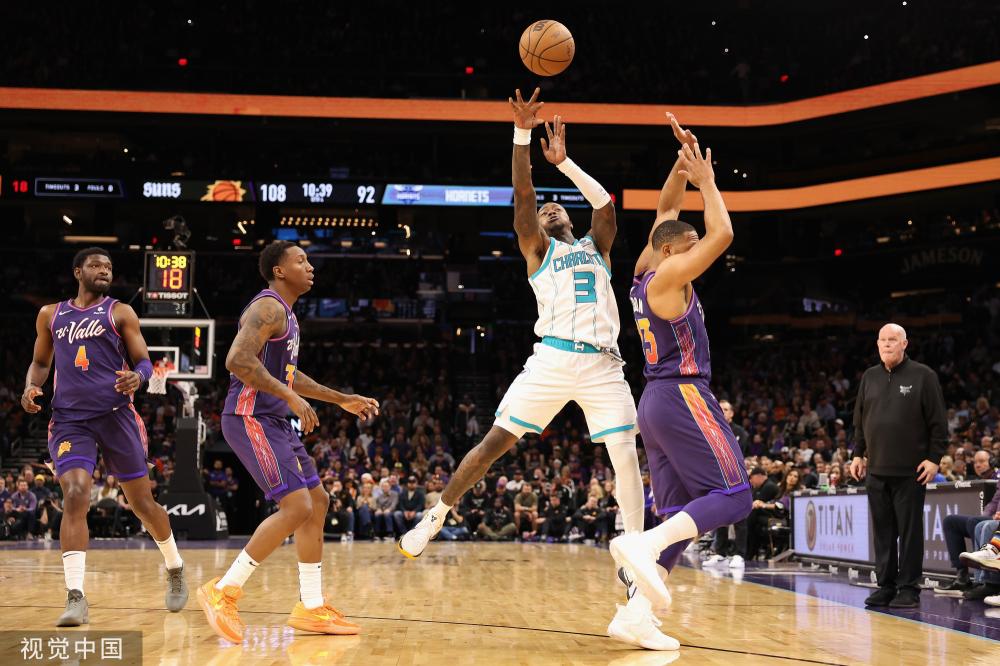 亚的球员来 亚的球员来