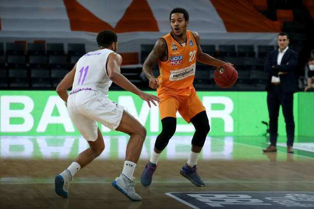 换帅并非万 换帅并非万